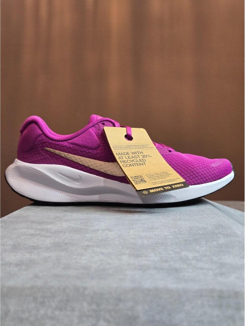 Nike Women's Revolution 7, 6W Hot Fuchsia/Mettalic Red Bronze FB2208-501 4.5M